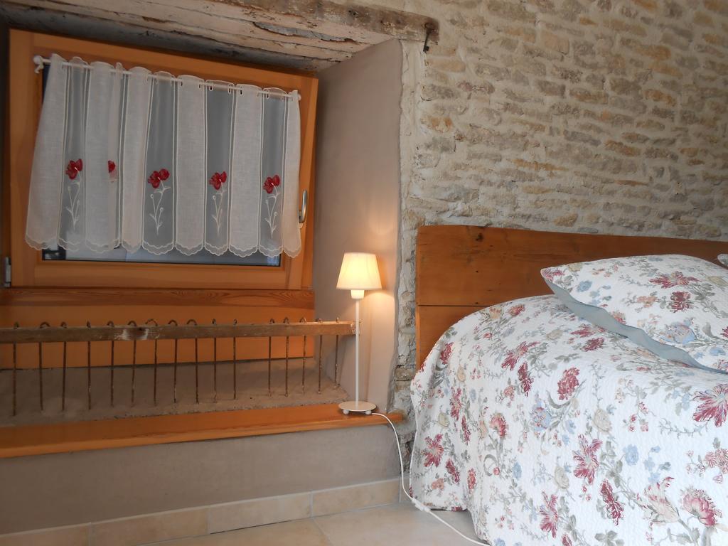 Bed and Breakfast Les Grands Pres Geney Pokój zdjęcie